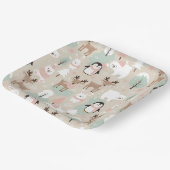 Woodland Whimsical Forest Animals Winter ペーパープレート (傾斜あり)