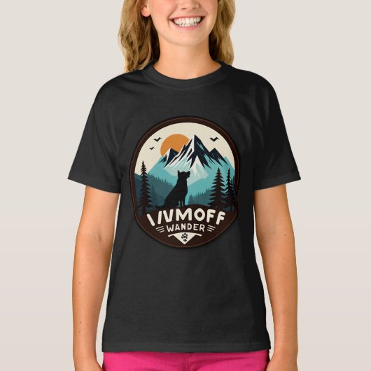 Woof & Wander – 愛犬家の冒険Tシャツ Tシャツ (正面)