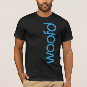 "Woofd"の暗いTシャツ Tシャツ