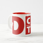 Wordパズル – 非表示のメッセージを見つけるのに役立つ ツートーンマグカップ (正面左)