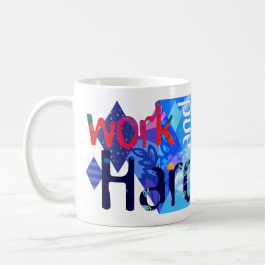 「Work&Be」の青いマグ コーヒーマグカップ (左)