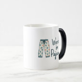 Work in Pajama – Funny Giftful Work Vibes モーフィングマグカップ (正面右)