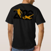 Working Hard Or Watching Highlights 面白いサッカー Tシャツ (裏面)
