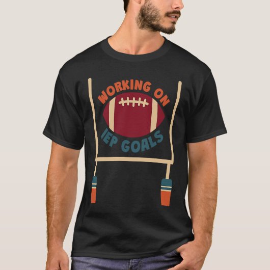 Working on IEP Goals School Psychologist Football Tシャツ (正面)