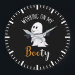 Working On My Boo Funny Halloween幽霊ジム ラージ壁時計<br><div class="desc">この感動的トレーニングギフトはボディビル、パワーリフティング素晴らし、重量挙げ、強度訓練、エクササイズ、リフティングとフィットネスの愛好家のための贈り物！これは、体重を持ち上げて利益を得るのが大好きなお客様の近くのボディビルダー、重量挙げ機またはパワーリフターのための完璧な贈り物である！</div>