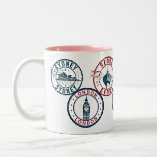 World City Passport Stamp Mug – Vintage TravelGift ツートーンマグカップ