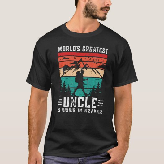 World Greatest Uncle Hiking in Heaven Family Memor Tシャツ (正面)