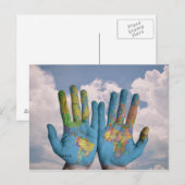 「World in Your Hands」ポストカード ポストカード (正面/裏面)