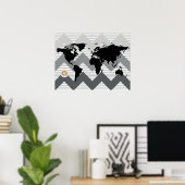 world map with chevron stripes ポスター (ホームオフィス)