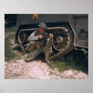 World War II Soldier Kneeling with Garand Rifle ポスター