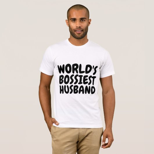 WORLD'S BOSSSIESTおもしろい、夫のためのTシャツ Tシャツ (正面フル)