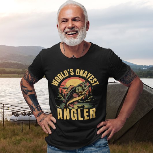 World's Okayest Angler - Funny Fishing Gift Tシャツ