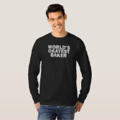 World's Okayest Baker Tシャツ (正面フル)