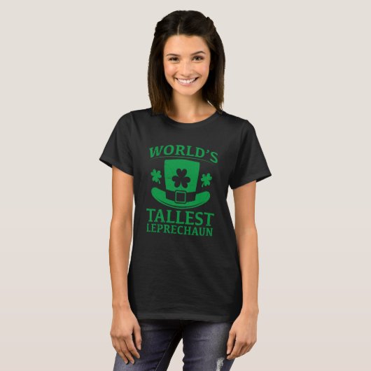 World's tallest leprechaun Irish St Patrick's Day Tシャツ (正面フル)
