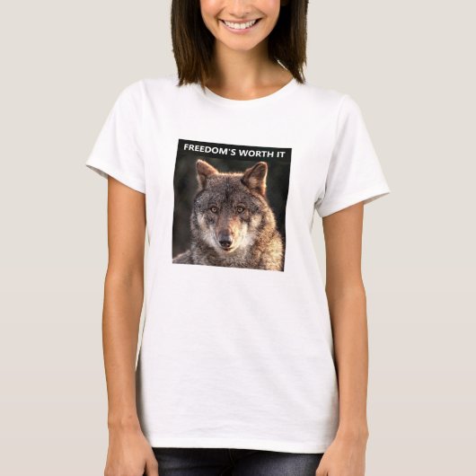 Worth It Wolf(軽い)Tシャツ Tシャツ (正面)