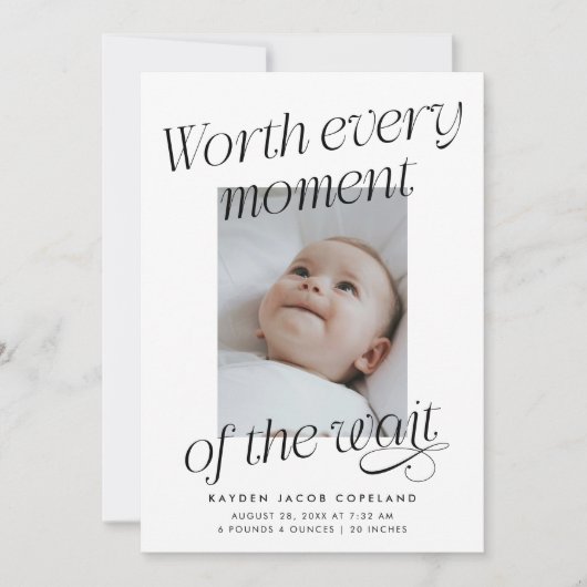 Worth The Wait 白い写真 モダンな誕生 案内状 (正面)
