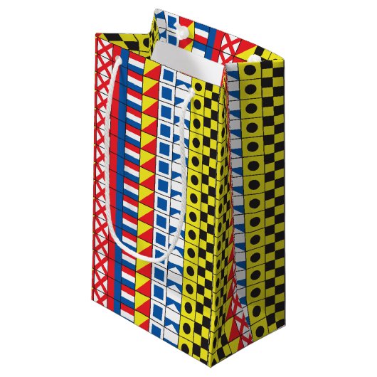 Worthy_Signal Flags pattern_I love to sail2を参照 スモールペーパーバッグ (正面アングル)