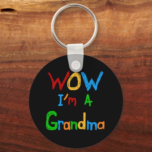 WOWおばあちゃんTシャツとギフト キーホルダー (正面)