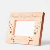 Wrapped in Love's Embrace レーザー彫刻フレーム (左)