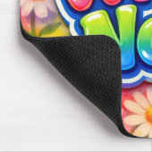 Write Now Text with Vibrant Daisies マウスパッド (コーナー)
