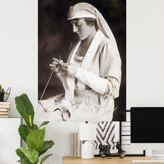 WWI Nurse knitting Sweater ポスター (ホームオフィス)