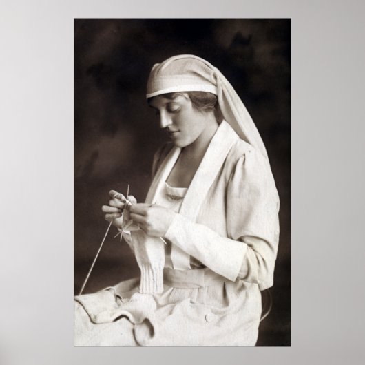 WWI Nurse knitting Sweater ポスター (正面)