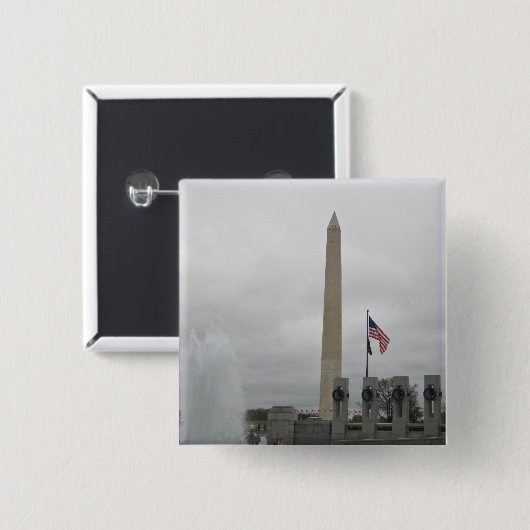 WWIIの記念物からのワシントン記念塔の眺め 缶バッジ (正面&裏面)