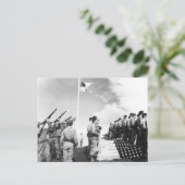 WWII兵士に対する敬礼落ちた ポストカード (スタンド正面)