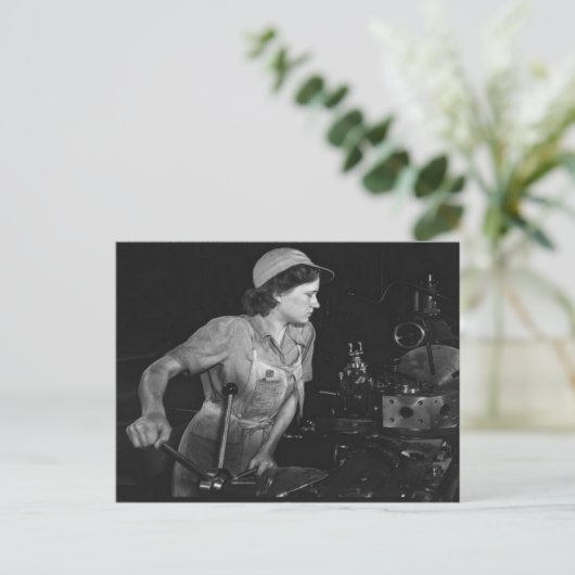 WWII女性のホームフロント/戦争努力はがき ポストカード (スタンド正面)