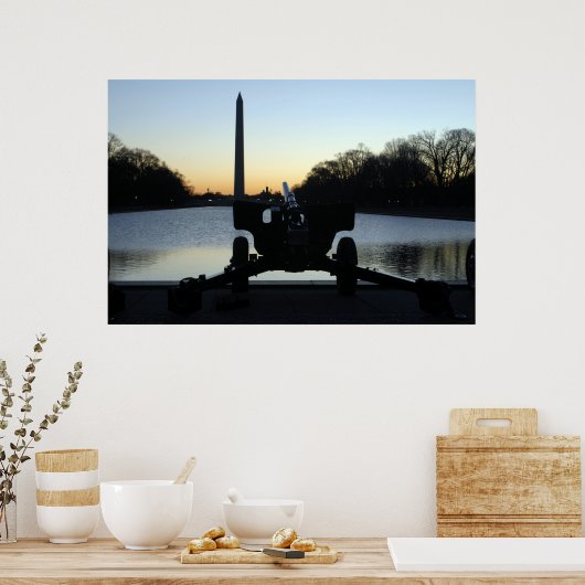 WWII Howitzer Silhouette ポスター (キッチン)
