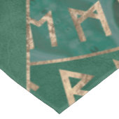 Wyrdのくもの巣-マラカイト、革および金ゴールド テーブルクロス (アングル)