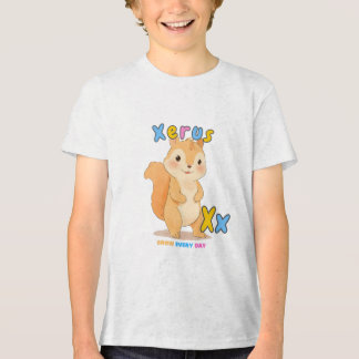 「Xはシマリス」アルファベットTシャツ - 毎日成長 トライブレンドTシャツ
