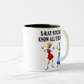 X線学生はすべての移動を知っています ツートーンマグカップ (正面右)