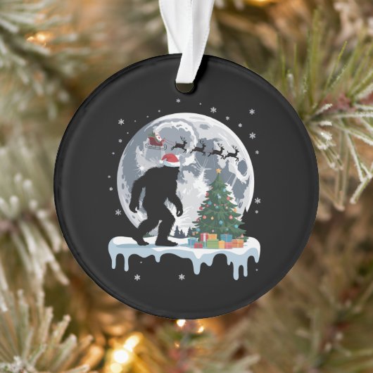 Xmas Bigfoot Santa Tree Sleigh Moon Reindeer Snow オーナメント (ツリー)