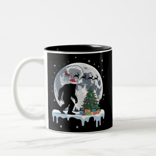 Xmas Bigfoot Santa Tree Sleigh Moon Reindeer Snow ツートーンマグカップ (左)