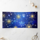 XMAS Blue Background with Golden Snowflakes 三つ折り招待状 (内部)