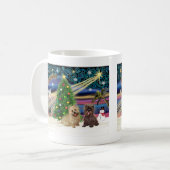Xmas Magic-Cairn Pair-wheatn+brindle コーヒーマグカップ (正面左)