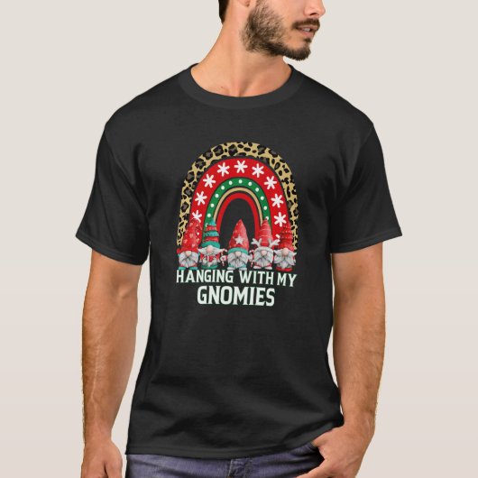 Xmas Rainbow Hanging With My Gnomies  Gnome Christ Tシャツ (正面)
