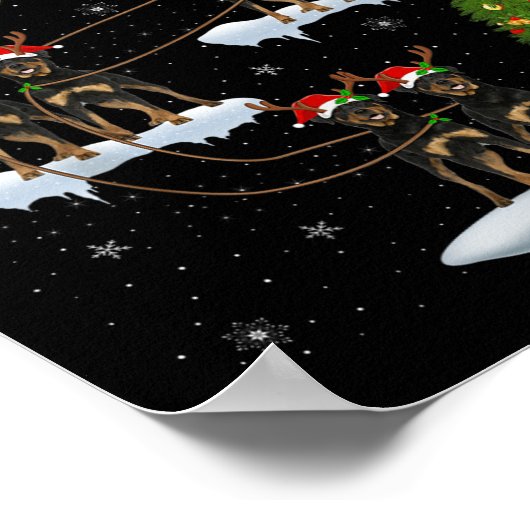 Xmas Tree Lights Funny Santa Riding Rottweiler Dog ポスター (角)