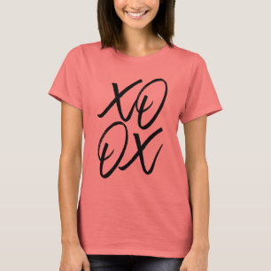 XOによってブラシをかけられる原稿 Tシャツ
