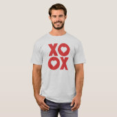 XOXOの抱擁およびキスのバレンタインデー Tシャツ (正面フル)