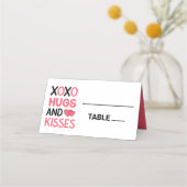 XOXOハグキスブライダルシャワーかわいいピンク結婚ズ プレイスカード (正面)