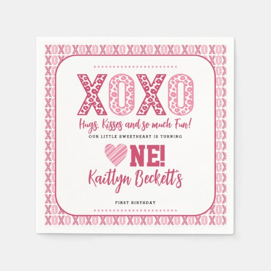 XOXOハグ&キスバレンタインデー1st誕生日 スタンダードカクテルナプキン (正面)