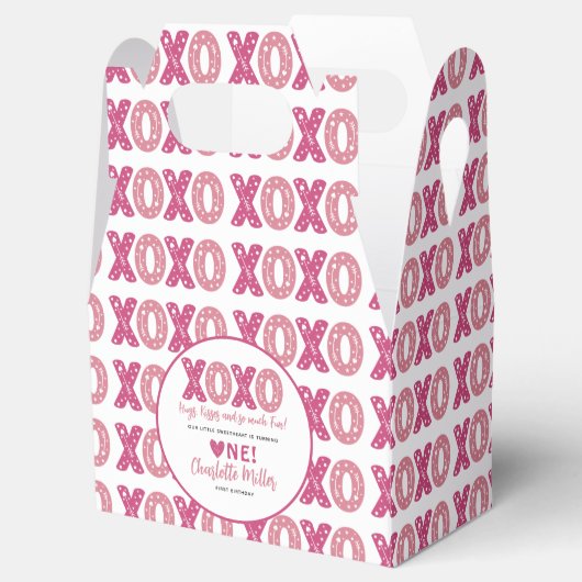 XOXOハグ&キスバレンタインデー1st誕生日 フェイバーボックス (オープン)