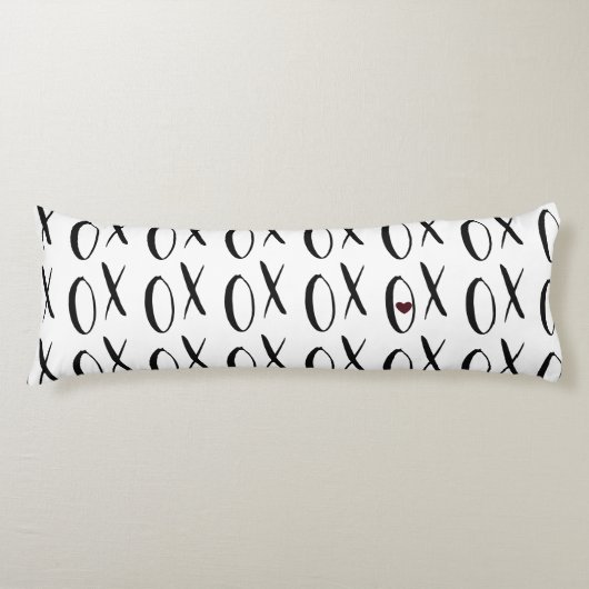 XOXOハート ボディピロー (正面)