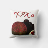XOXOバレンタインボンボンとダークチョコレート クッション (裏面)