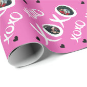 XOXOパターン2カスタムの写真とハートピンク ラッピングペーパー (ロールコーナー)
