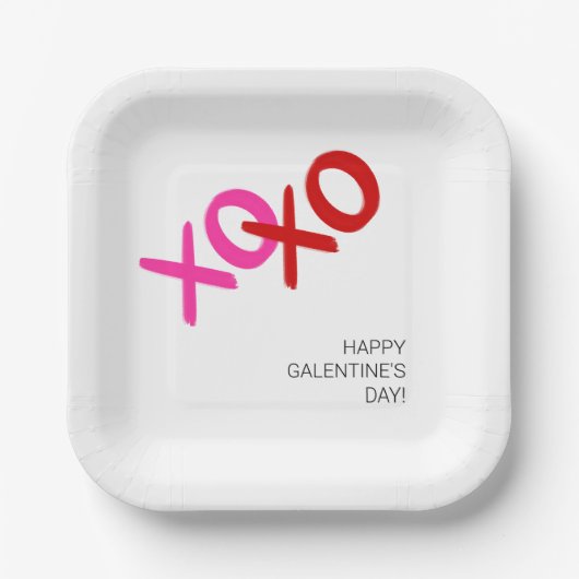 XOXOピンクと赤のハグとキスガレンティンパーティー ペーパープレート (正面)
