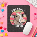 Xoxo牛のミームは今日ハイファー マウスパッド<br><div class="desc">Xoxo牛のミーム今日ではないHeiferマウスパッド – ホームオフィスやワークステーションをスタイルし、この"優しい"鮮やかなマウスパッドで群れから目立つ。笑いを引き起こす間に誰もがビジネスの意味を知らせる今日ではない。また、ユーモアのセンスを持つ人のための本当に素晴らしい素晴らしギフトオプション。早く入ってミルクで値打ち!</div>
