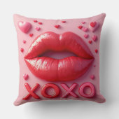 XOXO鮮やかデザイン付き赤い唇 クッション (裏面)